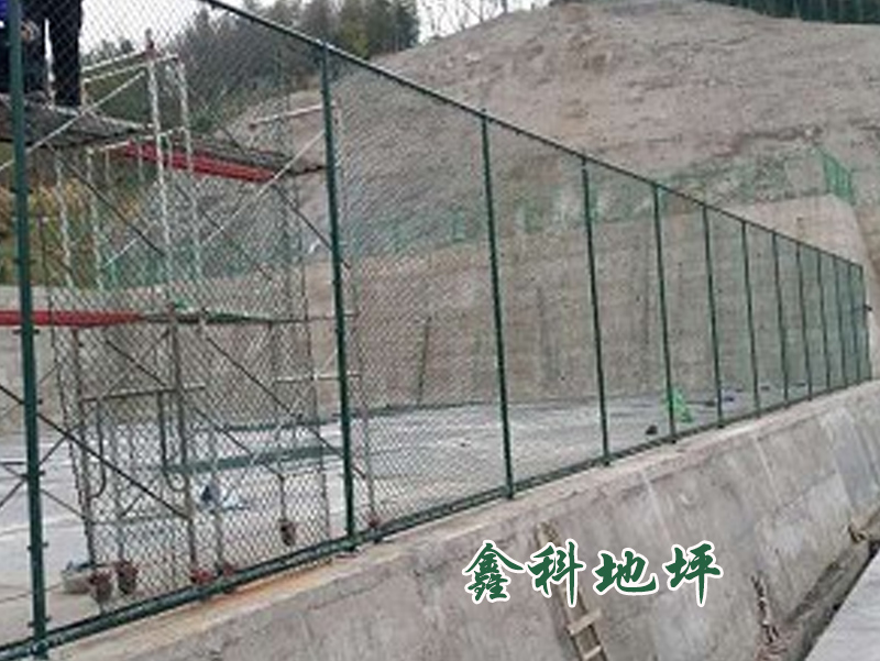 體育場(chǎng)圍網(wǎng)安裝